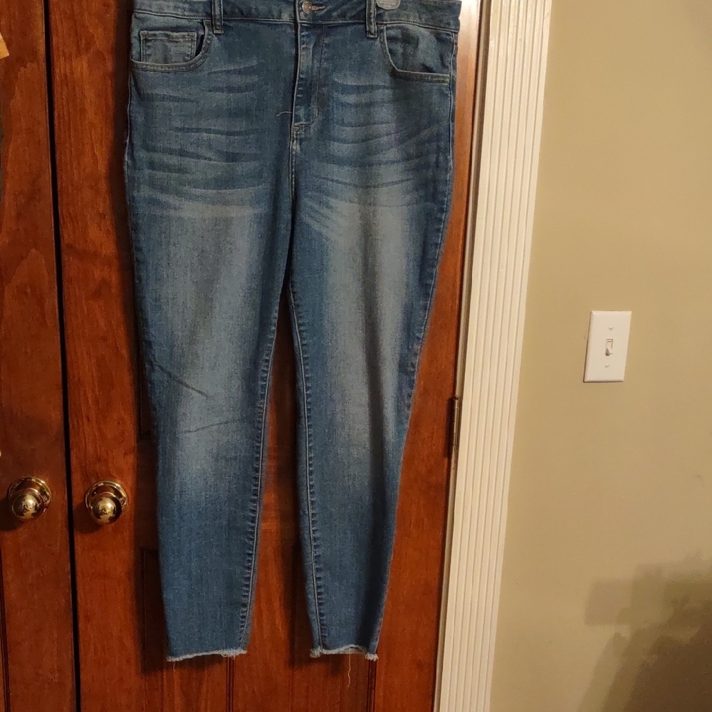 Cello Women's Light Blue Ankle Jeans